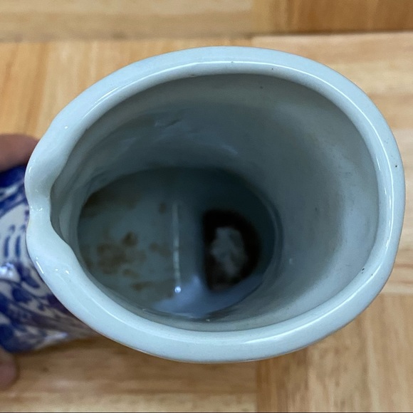 Vintage The Canton Collection by Two’s Co Blue & White Porcelain Boots Planter - Picture 12 of 14